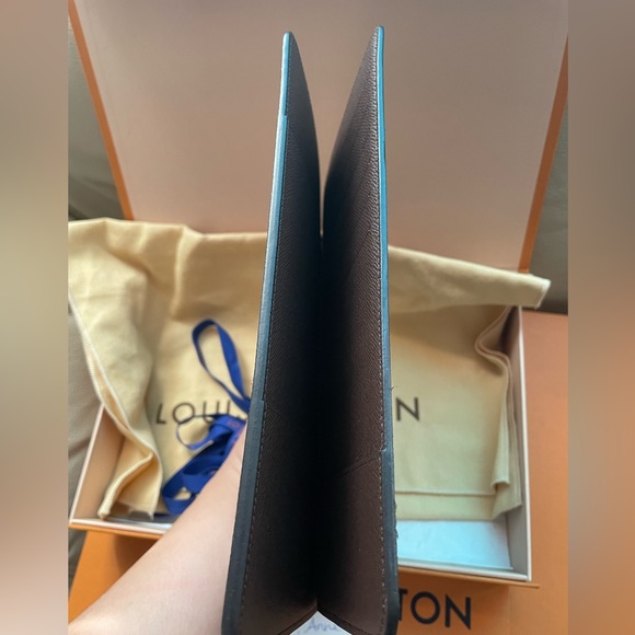 Sold❌❌Louis Vuitton Desk Agenda Cover
❣️❣️In High Demand❣️❣️ - Picture 11 of 16